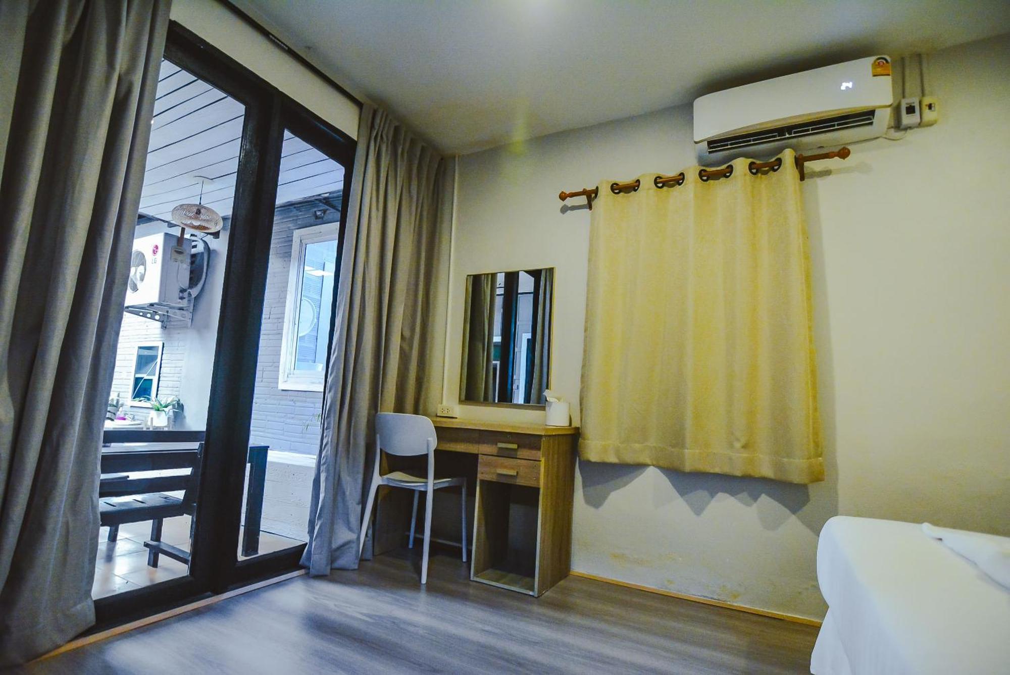 Eclipse Hostel And Bar ハード・リン エクステリア 写真